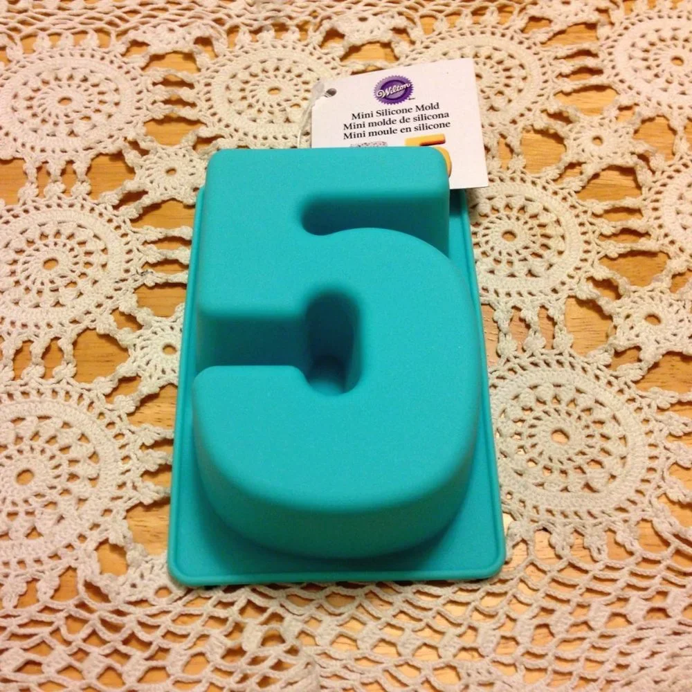 Eight new Wilton Silicone Mold Numbers Bundle